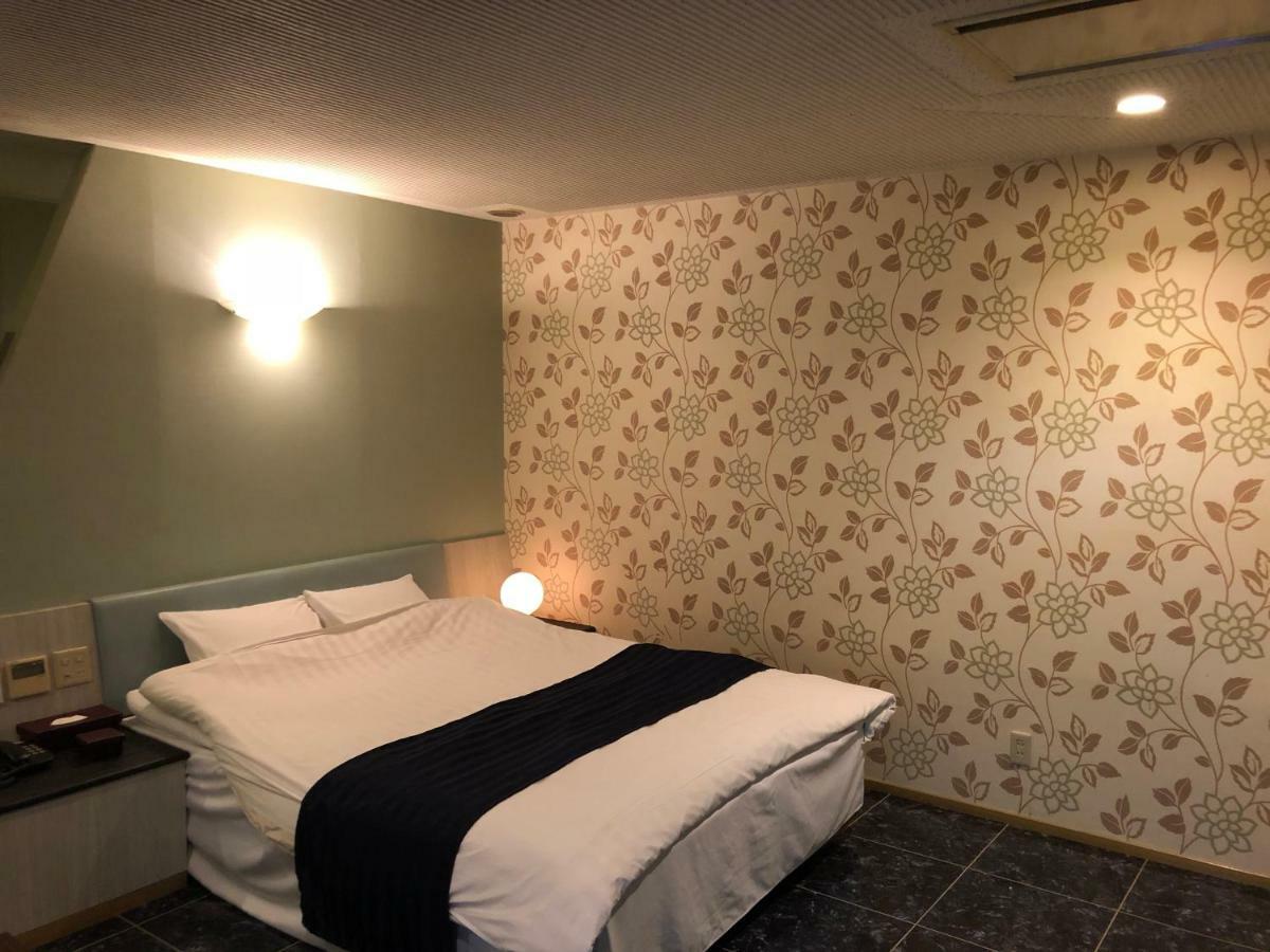 Bay Hill Club Higashi Kokura (Adults Only) Hotel Kitakyushu Bagian luar foto